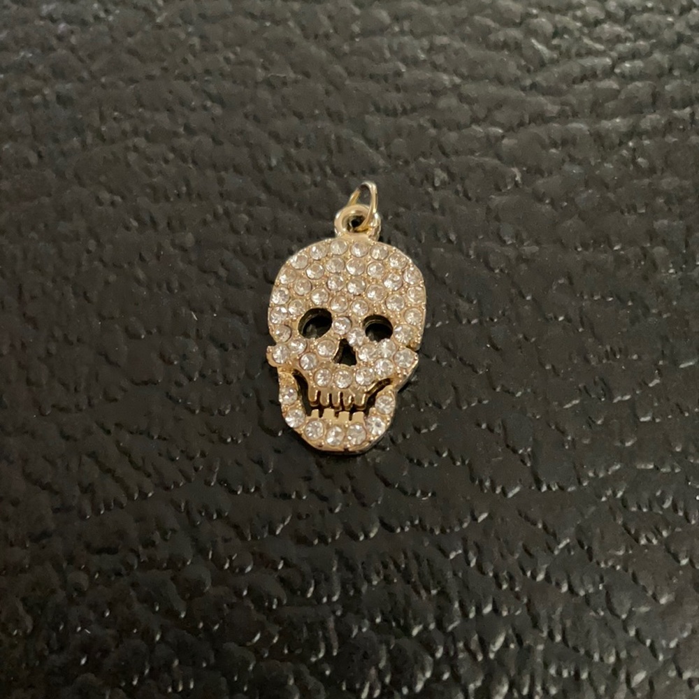 Reversible skull pendant charm crystals